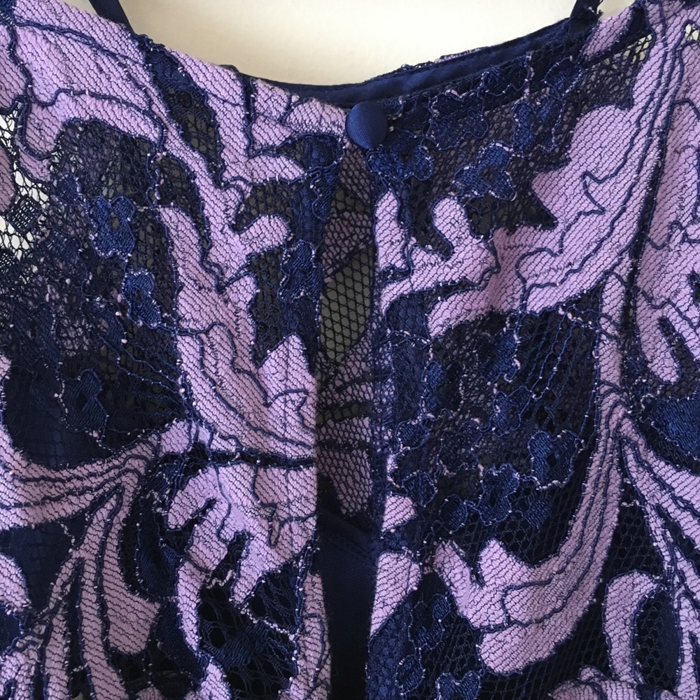 Francesca’s lace dress - Picture 5 of 7
